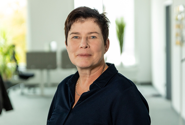 Dr. Anja Peters